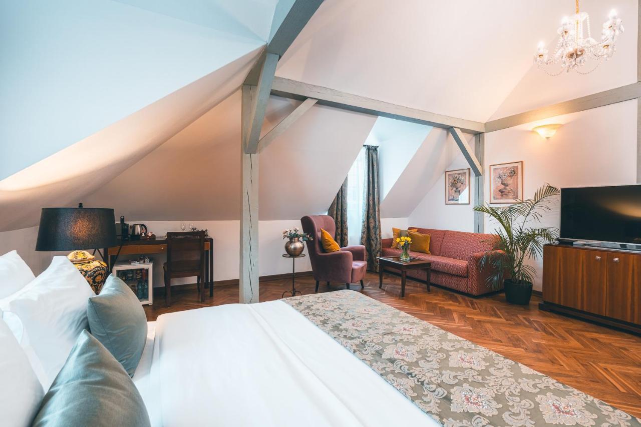 Appia Residences 4*