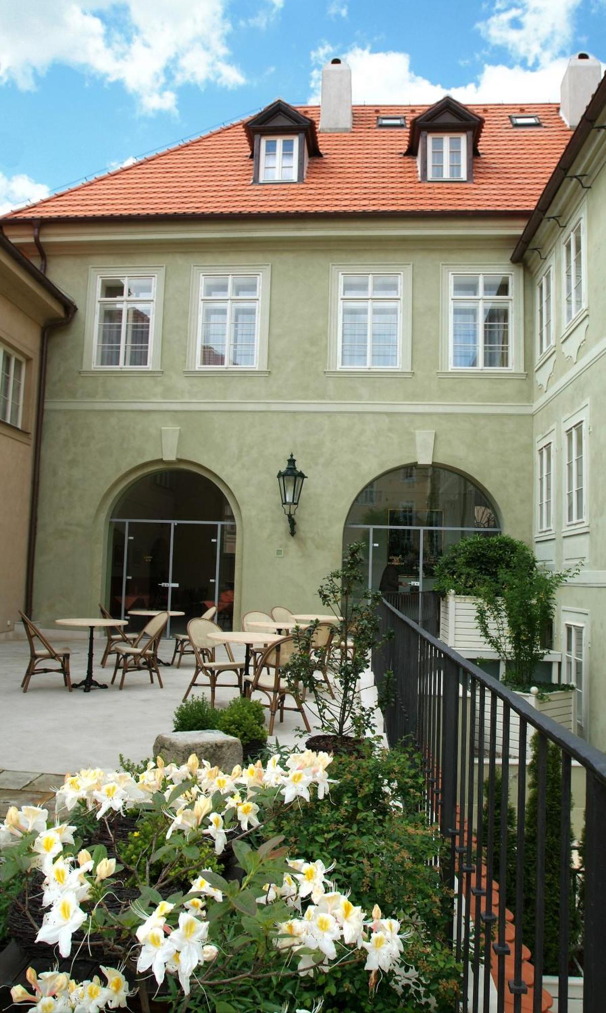 Appia Residences